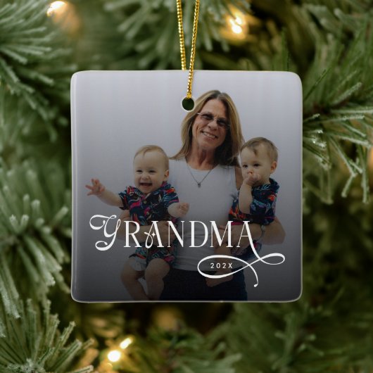 Modern Grandma Photo Personalized Keramisch Ornament (Boom)