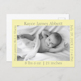 Modern Gray on Pastel Yellow Baby Announance Aankondigingskaart