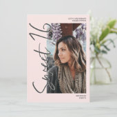 Modern Gray script 4 foto's roze Sweet 16 Kaart (Staand voorkant)