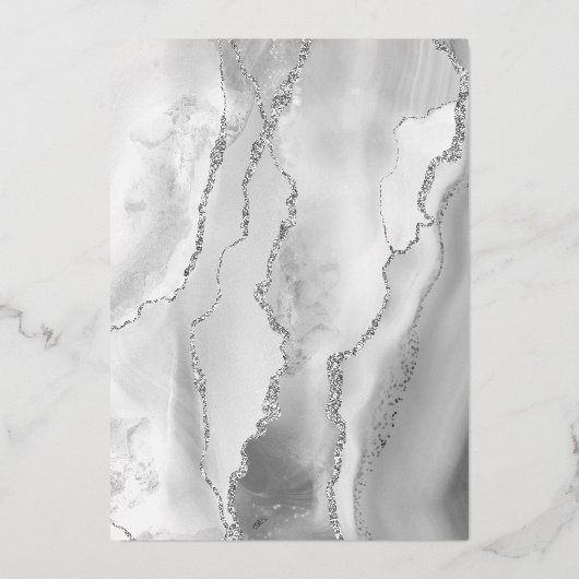Modern Gray White Silver Agate Wedding Folie Uitnodiging (Achterkant)