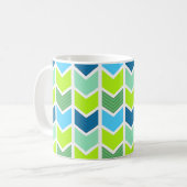 Modern Green and Blue Geometric Chevron Pattern Koffiemok (Voorkant links)