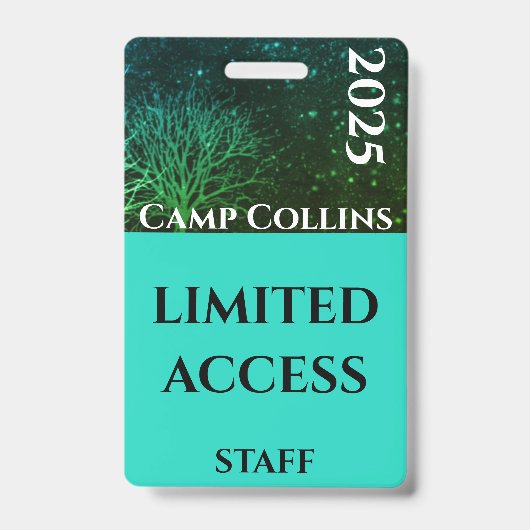 Modern Green and Blue Rustic Camp Staff Badge (Voorkant)