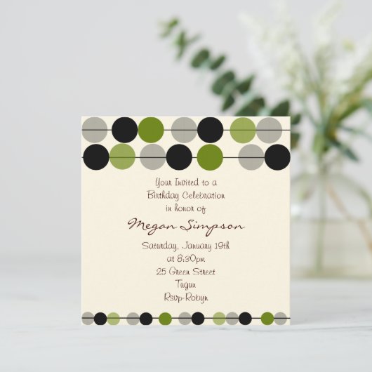 Modern Green Circle Design verjaardagsuitnodiging Kaart (Staand voorkant)