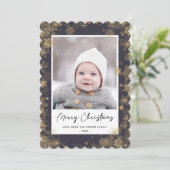 Modern Green Elegant Script Snowflakes Bokeh Feestdagenkaart (Staand voorkant)