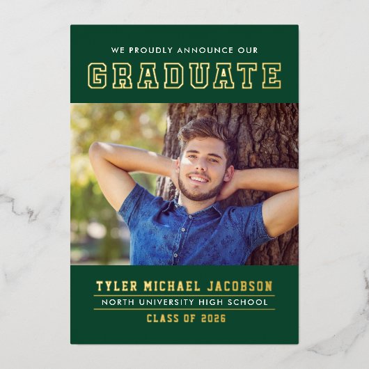 Modern Green Gold Afstuderen fotograaf Folie Uitnodiging (Voorkant)