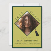 Modern Green Graduation Cap Photo Announcement Kaart (Voorkant)