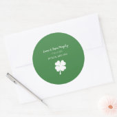 Modern Green Irish Four Leaf Clover Wedding Favor Ronde Sticker (Envelop)