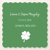 Modern Green Irish Four Leaf Clover Wedding Kartonnen Onderzetters (Voorkant)