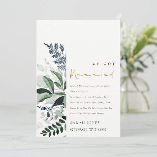 Modern Green Leafy Tropical Foliage Wedding Aankondiging (Staand voorkant)