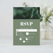 Modern Green Marble Monogram Wedding RSVP Kaartje (Staand voorkant)
