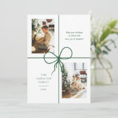 Modern Green Ribbon Bow Wrap 2 Photo Christmas Feestdagenkaart (Staand voorkant)