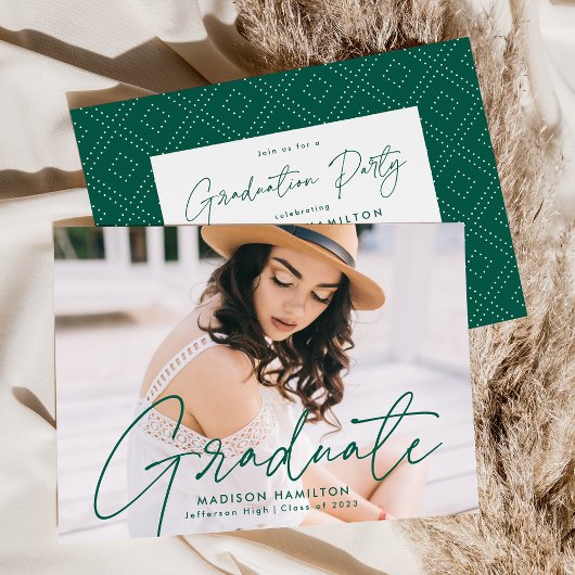 Modern Green Script Photo Graduation Party Kaart