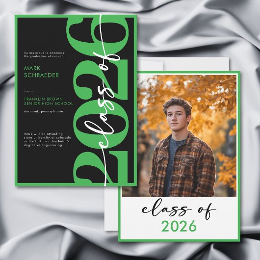 Modern Green Typography Graduation Announcement Kaart