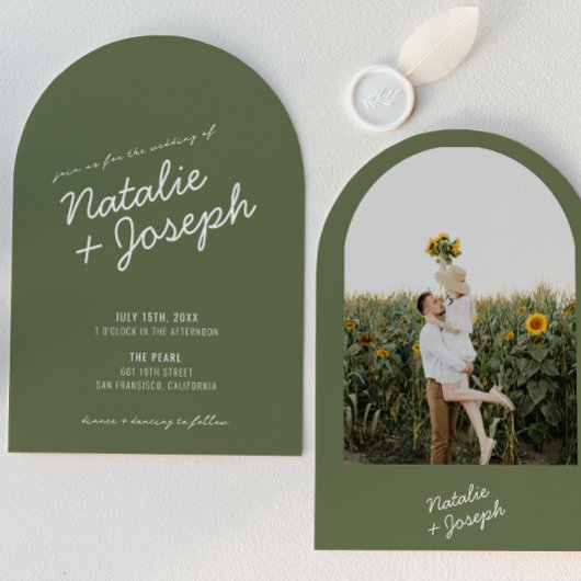 Modern Green Whimsical Summer Photo Wedding Arched Kaart