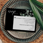 Modern Greenery Black Wedding Menu RSVP-kaart<br><div class="desc">Dit moderne zwarte bruinkoolmenu van het trouwmenu rsvp-kaartontwerp biedt een eenvoudige mix en past coördinerende stijlen in zwart-wit aan met delicate grijze elementen, waardoor het gemakkelijk kan worden gestroomlijnd rond eenvoudige, geavanceerde typografie en een prachtig, minimaal calligrafisch script. De waterverf eucalyptus en andere botanische bladeren zijn prachtig doorheen, met donkere...</div>