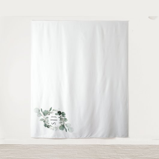 Modern Greenery Monogram Weddenschap Foto Wandkleed (Voorkant)