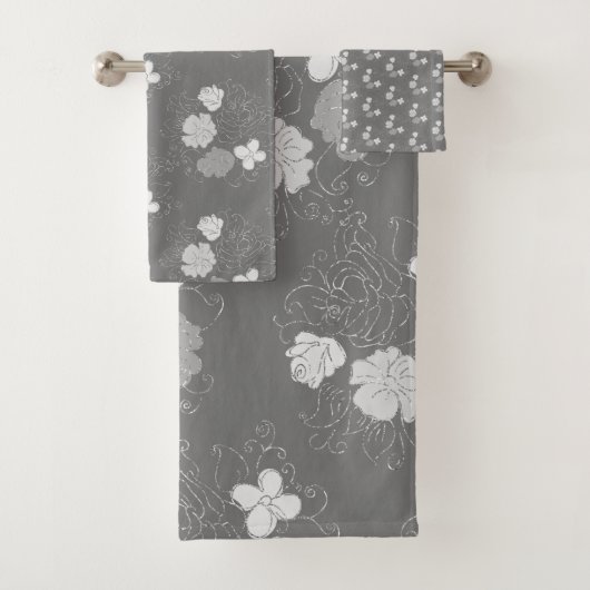 Modern Grey and White Floral Pattern Bad Handdoek (Insitu)