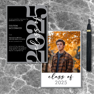 Modern Grey Typography Afstuderen aangekondigd Kaart