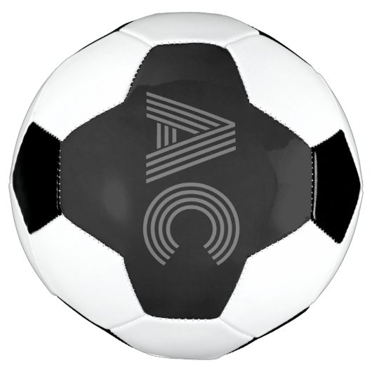 Modern grijs en zwart monogram voetbal (Gedraaid)
