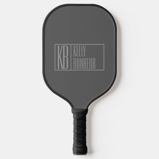 Modern, grijs op donkergrijs, Initialen en naam Pickleball Paddle (Voorkant)