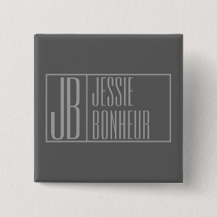 Modern, grijs op donkergrijs, Initialen en naams L Vierkante Button 5,1 Cm