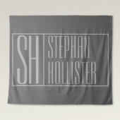 Modern, grijs op donkergrijs, Initialen en naams L Wandkleed