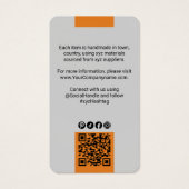 Modern Grijs Sinaasappel Logo QR Code Kledingstuk  Visitekaartje (Achterkant)