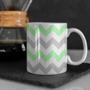 Modern groen en grijs zigzagpatroon koffiemok