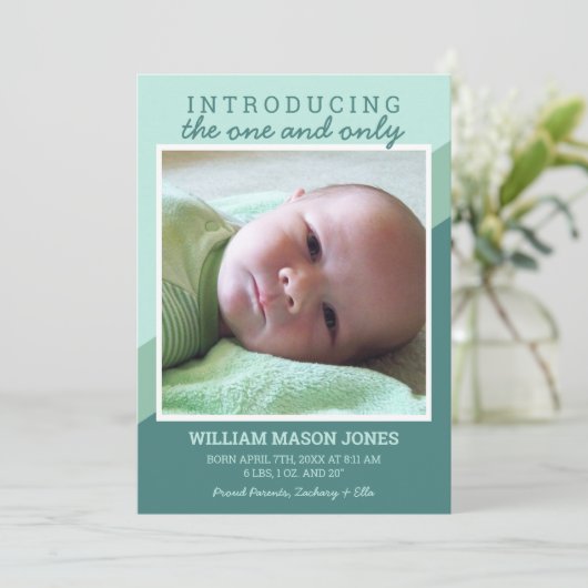 Modern groen Introducing Foto Baby Aankondiging (Staand voorkant)