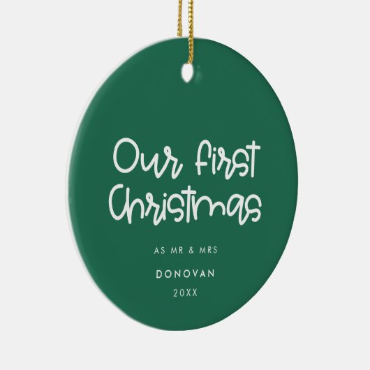 Modern Groen Onze eerste kerst getrouwde foto Keramisch Ornament (Rechts)