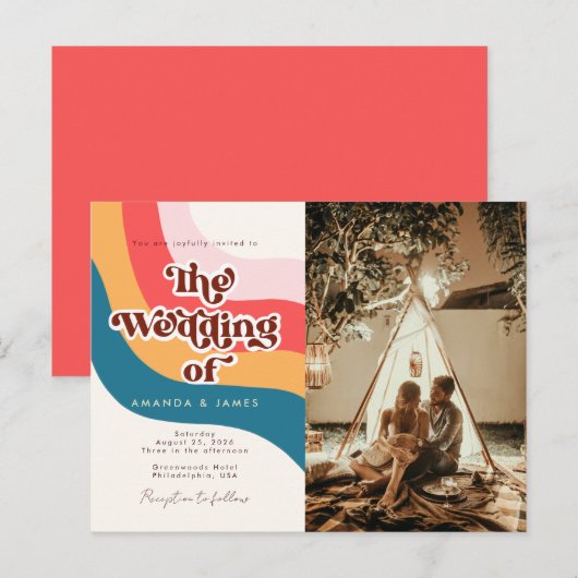 Modern Groovy Retro 70's Wavy Lines Foto Wedding Uitnodiging Briefkaart (Voorkant / Achterkant)