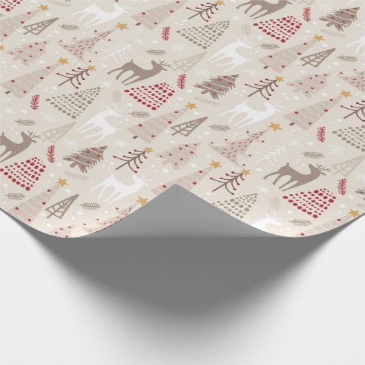 Modern Hand Drawn kerstbomen en Deer Cadeaupapier (Hoek)