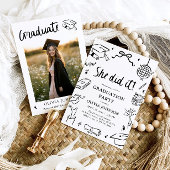 Modern Hand Drawn She did it Graduation Party Kaart