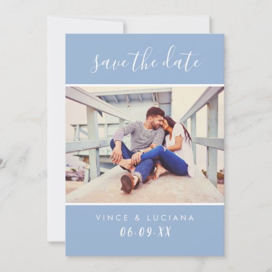 Modern Handgeschreven Script Cloud Blue Wedding Ph Save The Date (Voorkant)