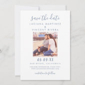 Modern Handgeschreven Script Cloud Blue Wedding Ph Save The Date (Achterkant)