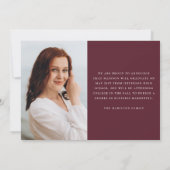 Modern Handgeschreven Script Maroon Photo Afstuder Aankondiging (Achterkant)