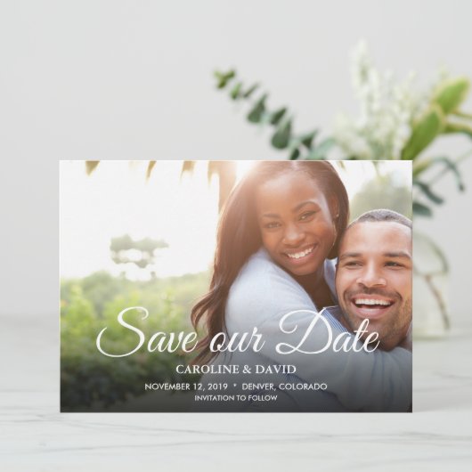 Modern handgeschreven script onze datumfotokaart o save the date (Staand voorkant)