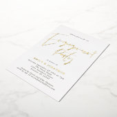 Modern handgeschreven script verlovingsfeest echt folie uitnodiging (Gedraaid)