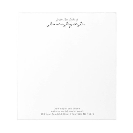 Modern handgeschreven stijlvol vanaf het bureau va notitieblok (Voorkant)