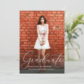 Modern handschrift Afstuderen met witte foto Aankondiging (Staand voorkant)