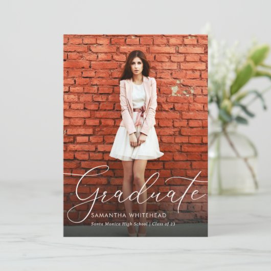 Modern handschrift Afstuderen met witte foto Aankondiging (Staand voorkant)