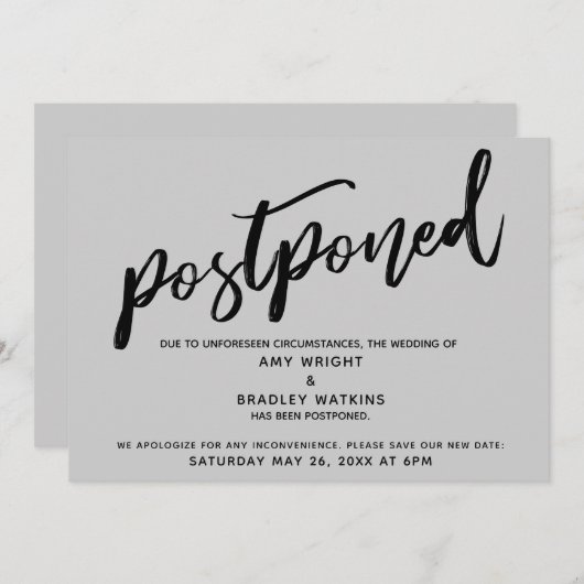 Modern handschrift grijs uitgestelde bruiloft Kaar Kaart (Voorkant / Achterkant)
