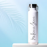 Modern handschrift wit bruiloft water fles cadeau<br><div class="desc">Modern handschrift wit bruiloft water fles cadeau. Personaliseer deze stijlvolle waterfles met uw aangepaste naam.</div>