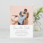 Modern handschrift zwart wit bruiloft foto save the date (Staand voorkant)