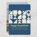 Modern Hanukkah Blue Geometric Back Foto Feestdagenkaart<br><div class="desc">Zeg Happy Hanukkah met deze eenvoudige en moderne geometrische kunstkaart in het blauw,  gepersonaliseerd met jouw naam en foto.</div>