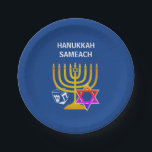 Modern HANUKKAH SAMEACH Papieren Bordje<br><div class="desc">Moderne, stijlvolle borden van HANUKKAH, ontworpen met faux gold menorah, kleurrijke ster van David en white dreidel plus GREETING - HANUKKAH SAMEACH, zodat je je eigen groet kunt creëer, bijvoorbeeld. Happy Chanukah, voeg jouw naam toe, enz. Ideaal voor het Hanukkah-seizoen. Kies uit een breed gedeelte van Hanukkah-kleding en geschenken, ontworpen...</div>