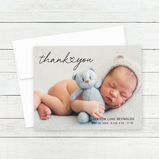 Modern Hart Script Pasgeboren Baby Foto Bedankkaart