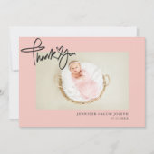 Modern hartscript Foto Roze Baby Girl Aankondiging (Voorkant)