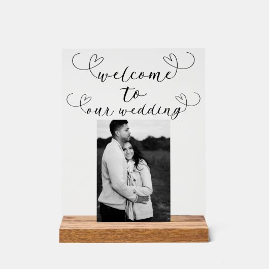 Modern Hearts Zwart Wit Minimal Wedding Welkom Acryl Bord (Voorkant)