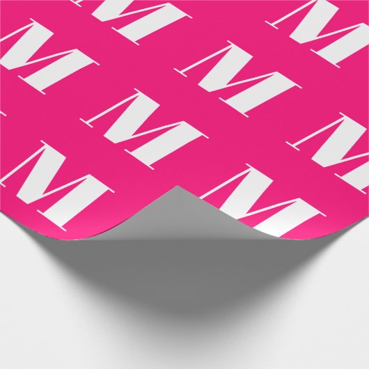 Modern heet roze custom initiaal letter monogram cadeaupapier (Hoek)